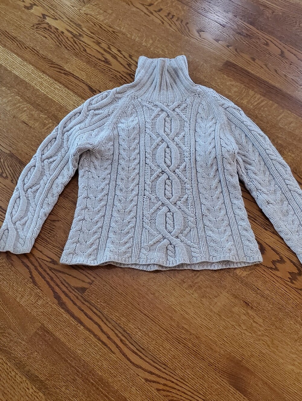Women's Orvis Cream Cable Knit Turtleneck Cashmere Sweater